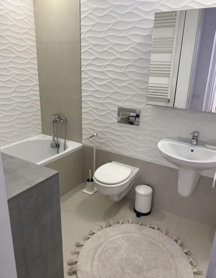 Apartament cu 3 camere decomandat, mobilat în Pipera