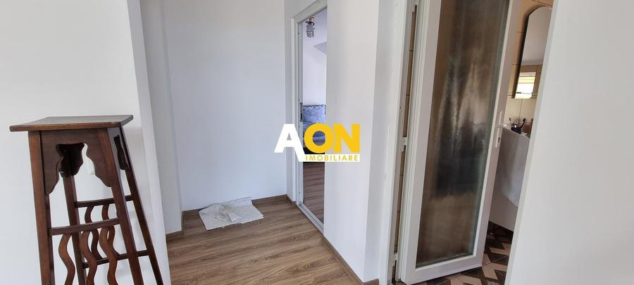 Casă individuală cu 5 camere cu Canalizare în Ciugud