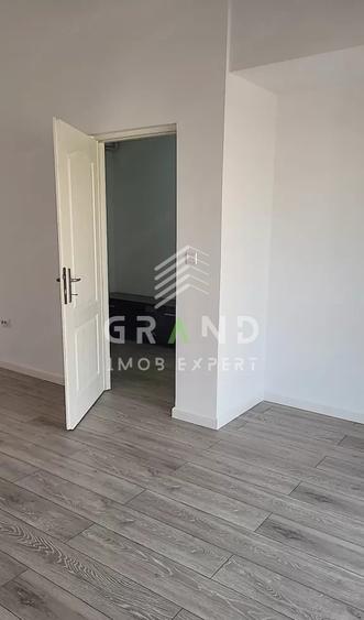 Garsonieră decomandată, mobilată în Florești