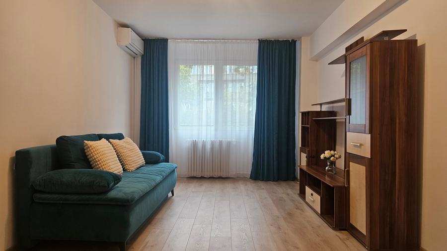 Apartament cu 2 camere semidecomandat în Națiunile Unite