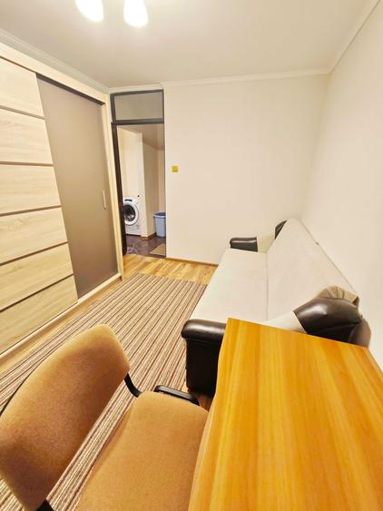 Apartament cu 3 camere decomandat în Oancea