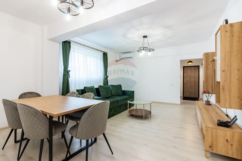 Apartament cu 2 camere semidecomandat, mobilat în Vest