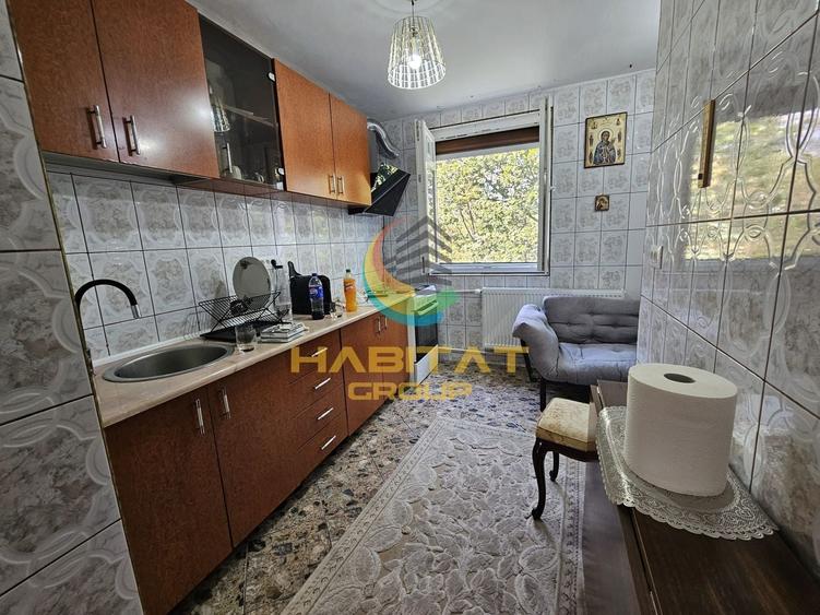 Apartament cu 3 camere decomandat în P-ța Reșița