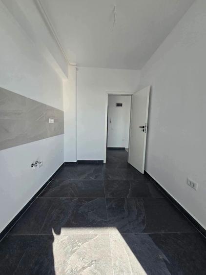 Apartament cu 2 camere decomandat în Dobroești