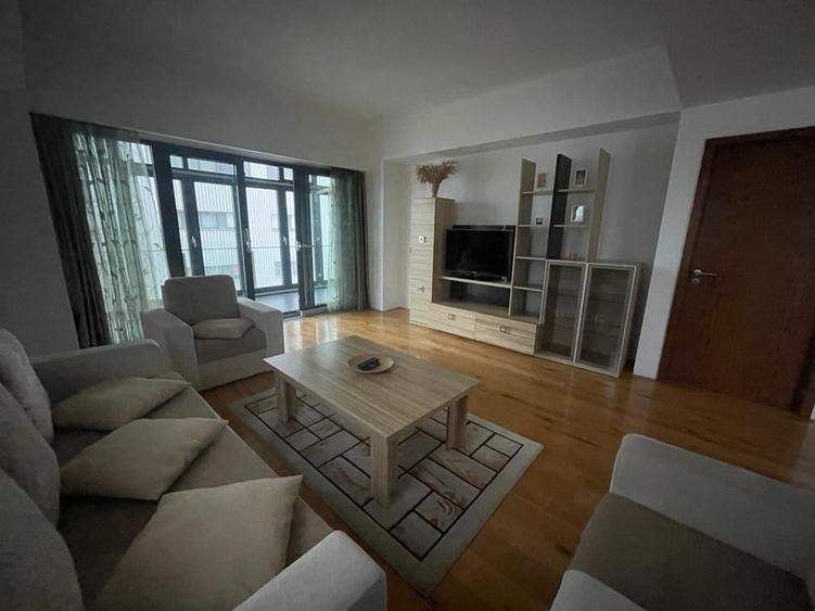 Apartament cu 2 camere decomandat în Faleza Nord