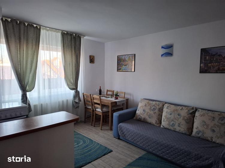 Casă cu 2 camere cu Teren 317 Mp în Schei