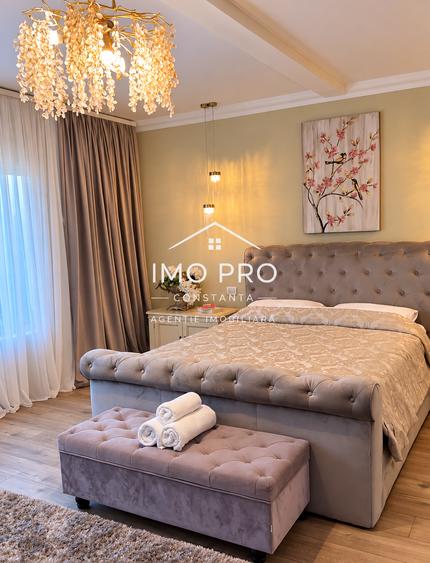 Apartament cu 6 camere decomandat în Central