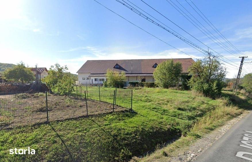 Spațiu comercial, de 1,044 mp, în Tigveni