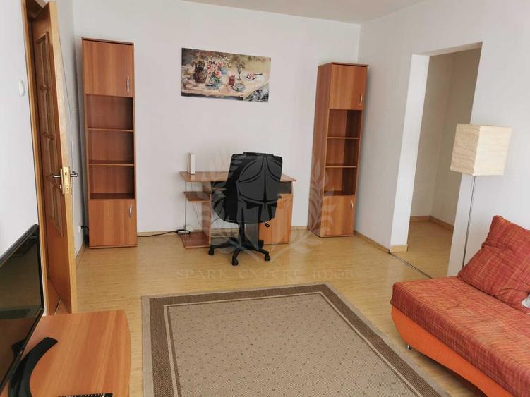 Apartament cu 2 camere semidecomandat, mobilat în Cantacuzino