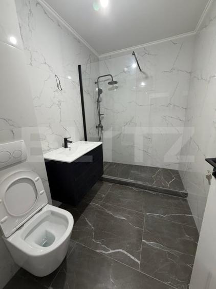Spațiu comercial, de 32 mp, în Periferie