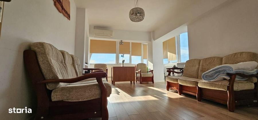 Apartament cu 3 camere în Casa de Cultură