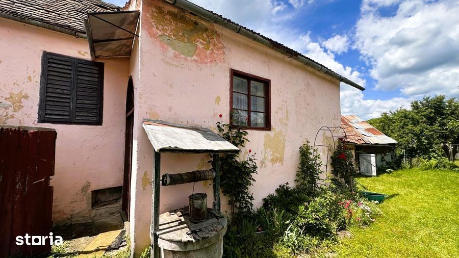 Casă cu 2 camere cu Teren 660 Mp în Nocrich