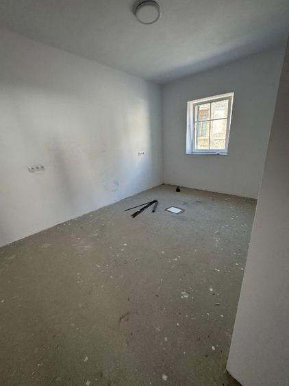 Apartament cu 4 camere decomandat în Ultracentral