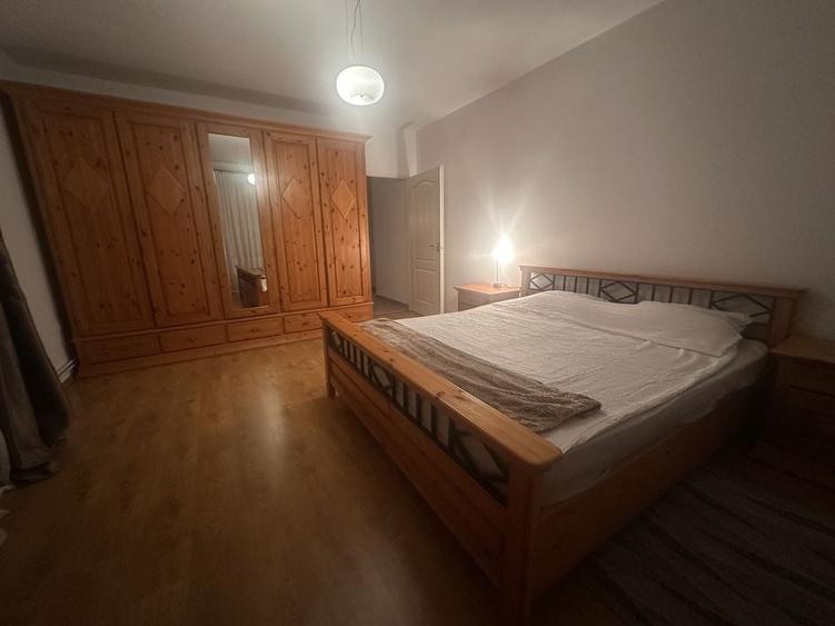 Casă cu 4 camere cu Teren 300 Mp în Sub Arini