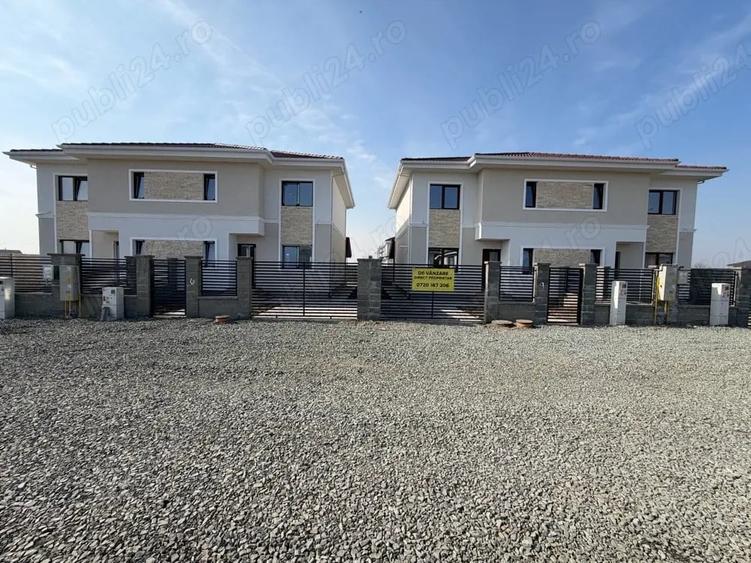 Casă cu 4 camere cu Teren 300 Mp în Moșnița Veche