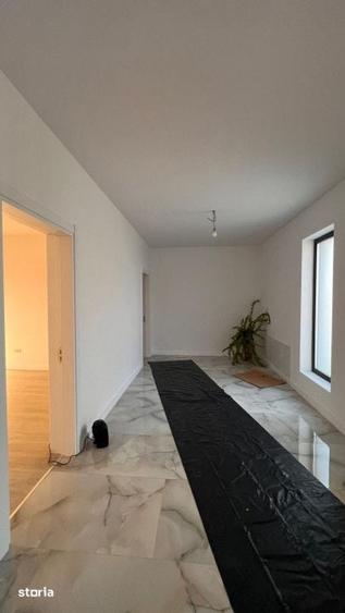 Casă cu Teren 500 Mp în Central