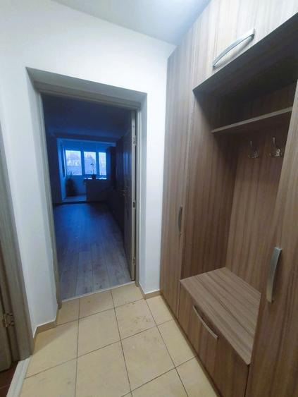 Garsonieră decomandată în Gării