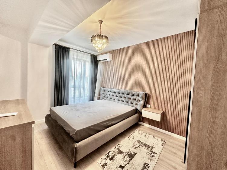 Apartament cu 3 camere decomandat în Sisești