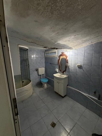 Casă individuală cu 3 camere cu Canalizare în Central