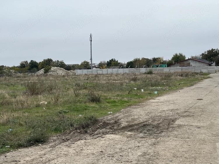 Teren de 2500 mp, în Mircea-Vodă