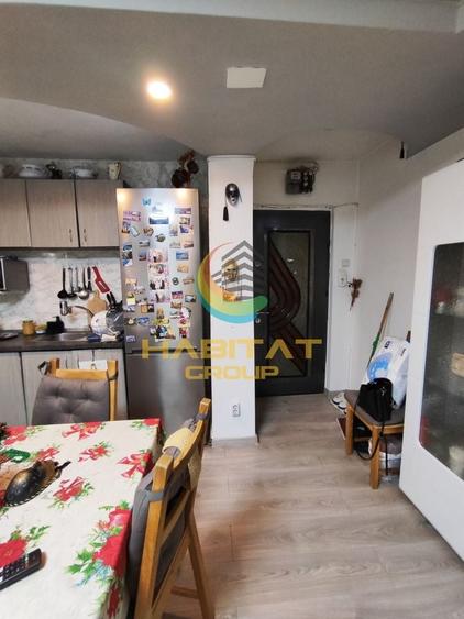 Apartament cu 4 camere semidecomandat, mobilat în Brâncoveanu