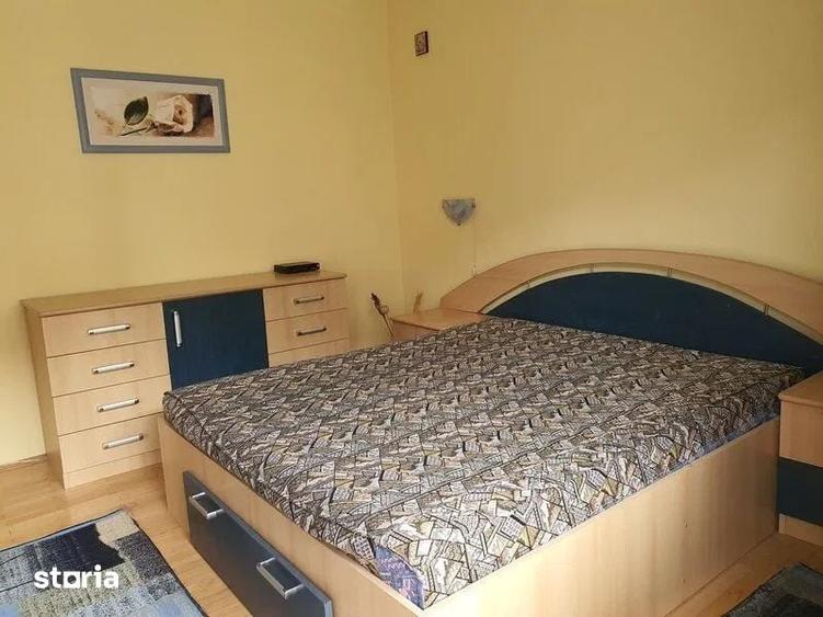 Apartament cu 3 camere decomandat în Vitan
