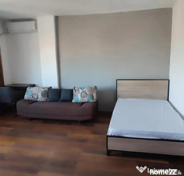 Garsonieră decomandată, mobilată în Crângași