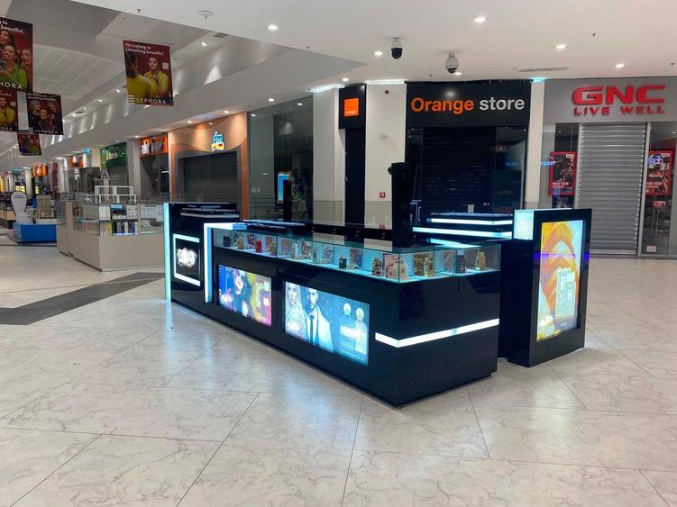 Spațiu comercial, de 8 mp, în Tunari