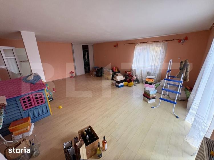 Casă cu 7 camere cu Teren 630 Mp în Găvana