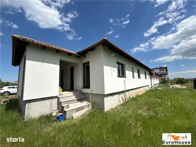 Casa de vanzare pe un nivel in Sard - 4