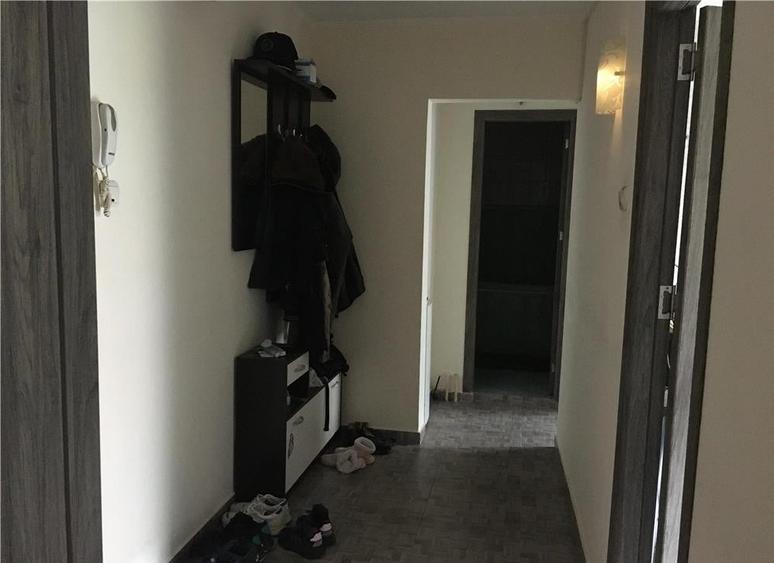 Apartament cu 2 camere decomandat în Crângași