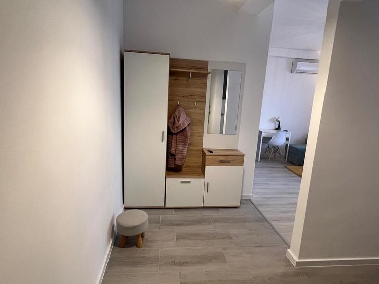 Apartament cu 2 camere semidecomandat în Zorilor