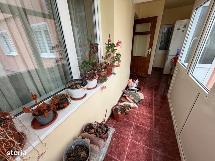 Apartament 3 camere, etaj 2 - Cugir - 12