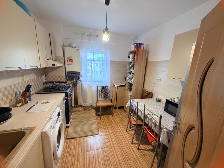 Apartament cu 3 camere în Alexandru cel Bun