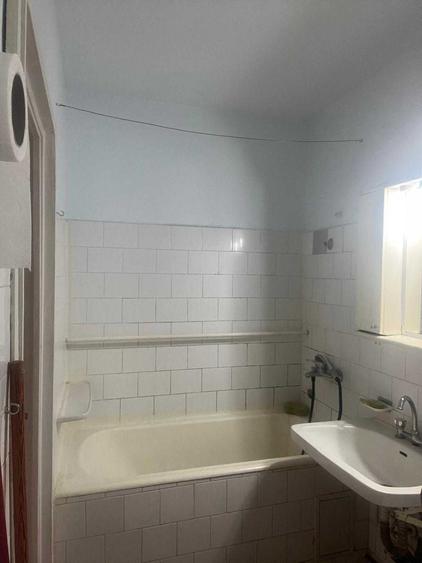 Apartament cu 2 camere decomandat în Romanilor