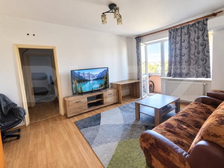 Apartament cu 2 camere semidecomandat, mobilat în Gojdu