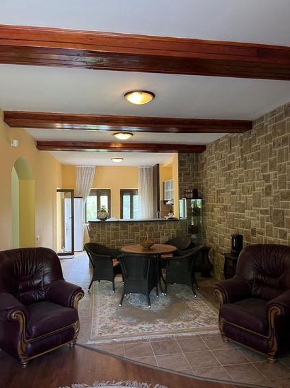 Duplex cu 8 camere cu Canalizare în Drajna de Sus