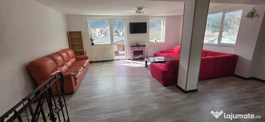 Casă cu 8 camere cu Teren 400 Mp în Zamora