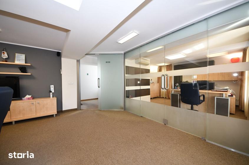 Spațiu comercial, de 480 mp, în Central