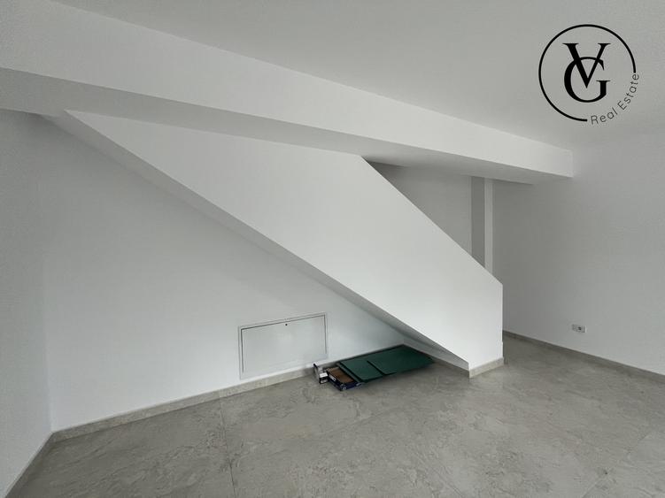 Duplex cu 5 camere cu Canalizare în Theodor Pallady