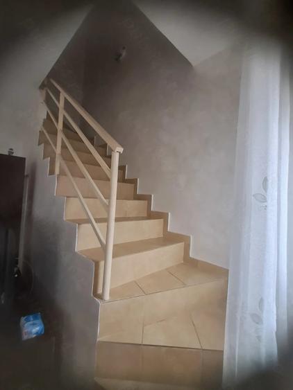 Casă cu 2 camere cu Teren 205 Mp în Păușești