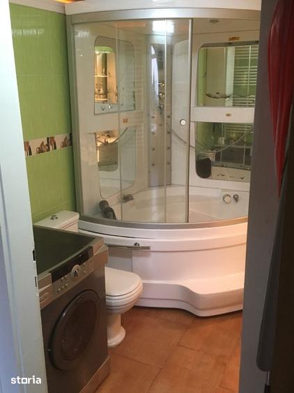 Casă cu 3 camere decomandat cu Teren 311 Mp în Central