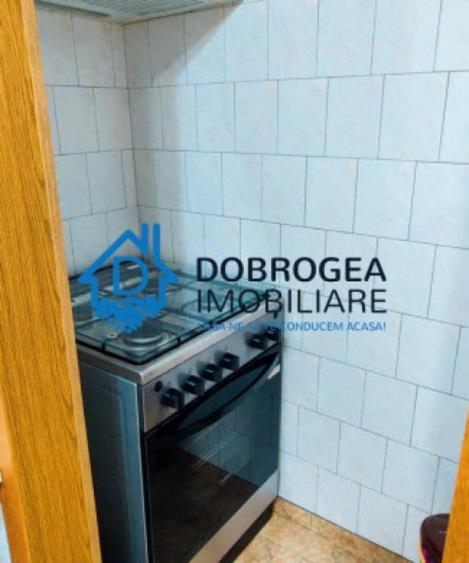Apartament cu 2 camere decomandat în E3