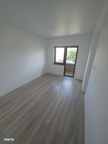 Casă cu 4 camere în Domnești