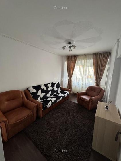 Apartament cu 3 camere decomandat în Rahova