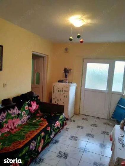 Casă cu 3 camere cu Teren 100 Mp în Măceșu de Jos