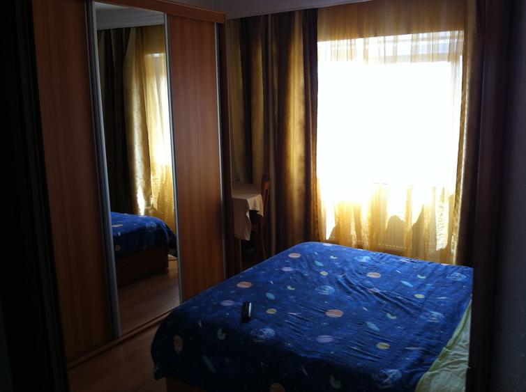 Apartament cu 2 camere decomandat în Central — fotografia 1