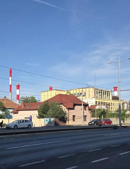 Casă cu Teren 434 Mp în Podgoria