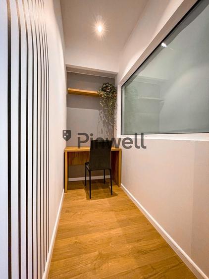 Apartament cu 3 camere decomandat, mobilat în P-ța Victoriei