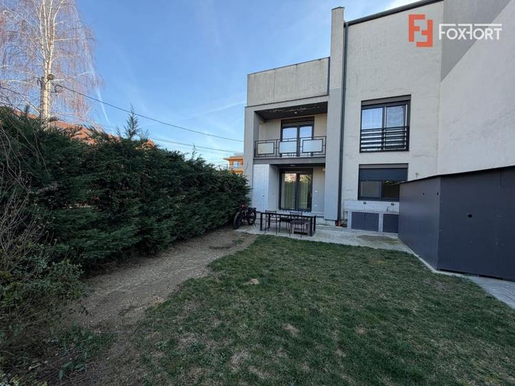 Penthouse cu 4 camere decomandat, mobilat în Giroc
